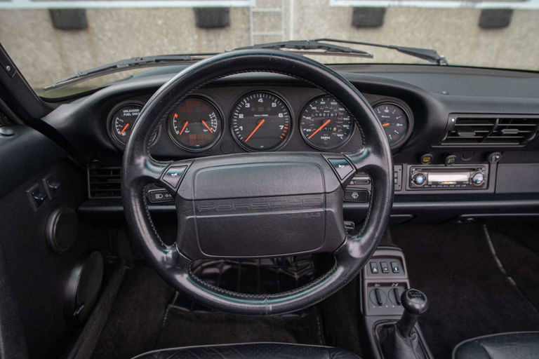 Porsche 964 Carrera 4