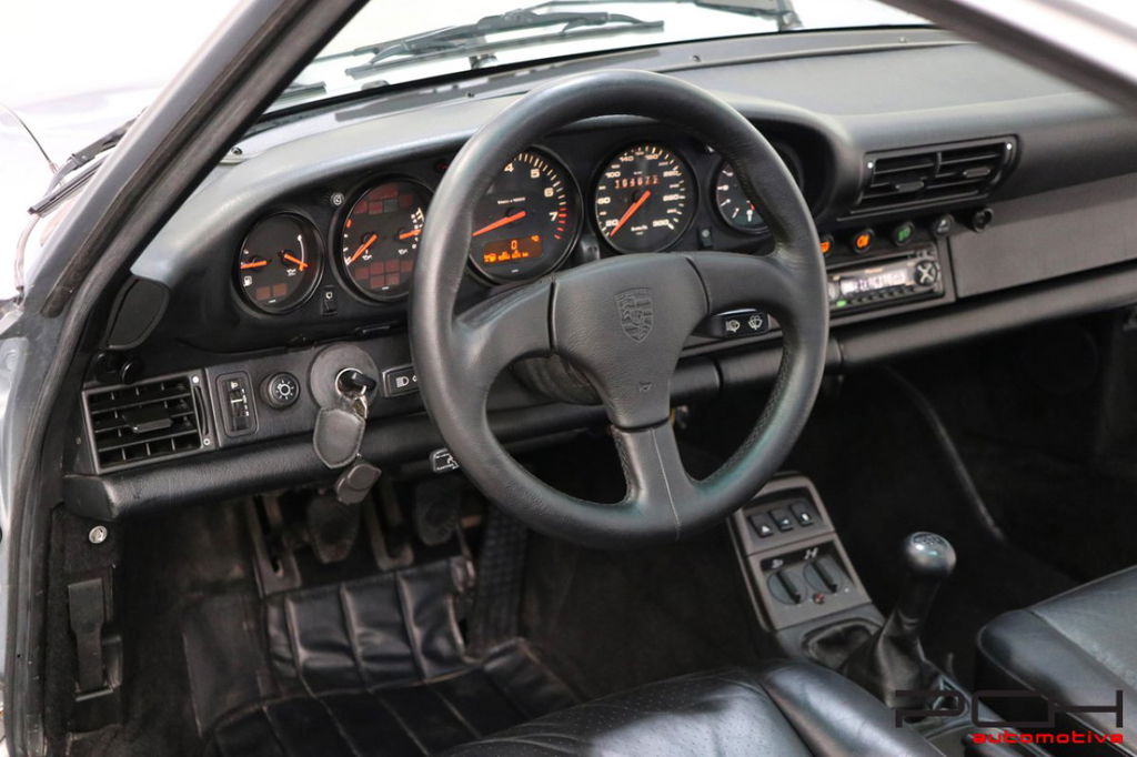 Porsche 964 Carrera 4