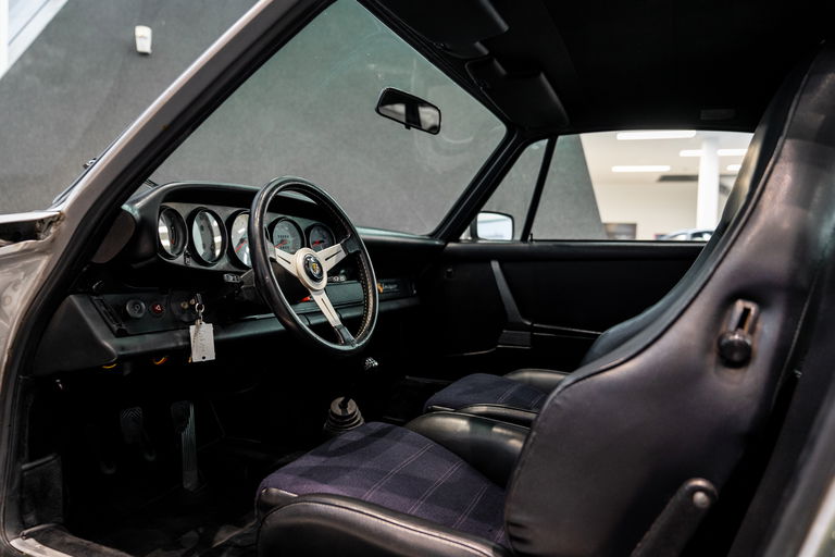 Porsche 911 Carrera 2,7