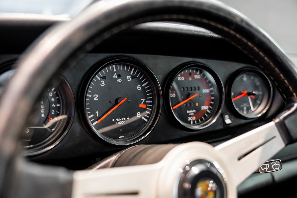 Porsche 911 Carrera 2,7