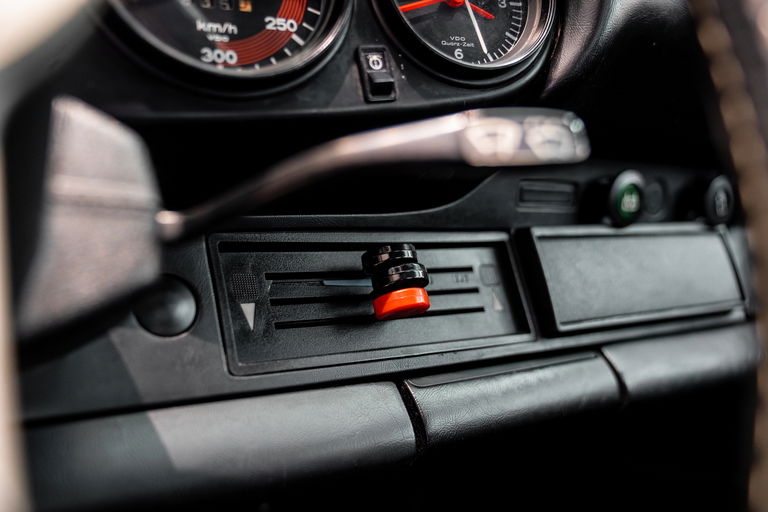 Porsche 911 Carrera 2,7