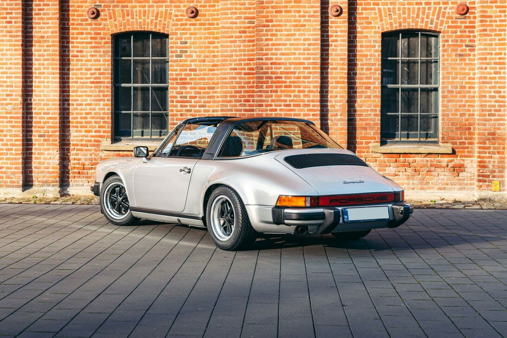 Porsche 911 Carrera 3,0