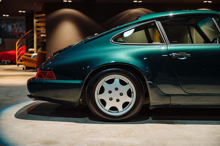 Porsche 964 Carrera 4