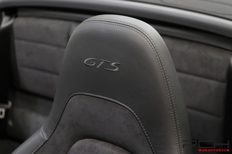 Porsche 991.2 Carrera 4 GTS