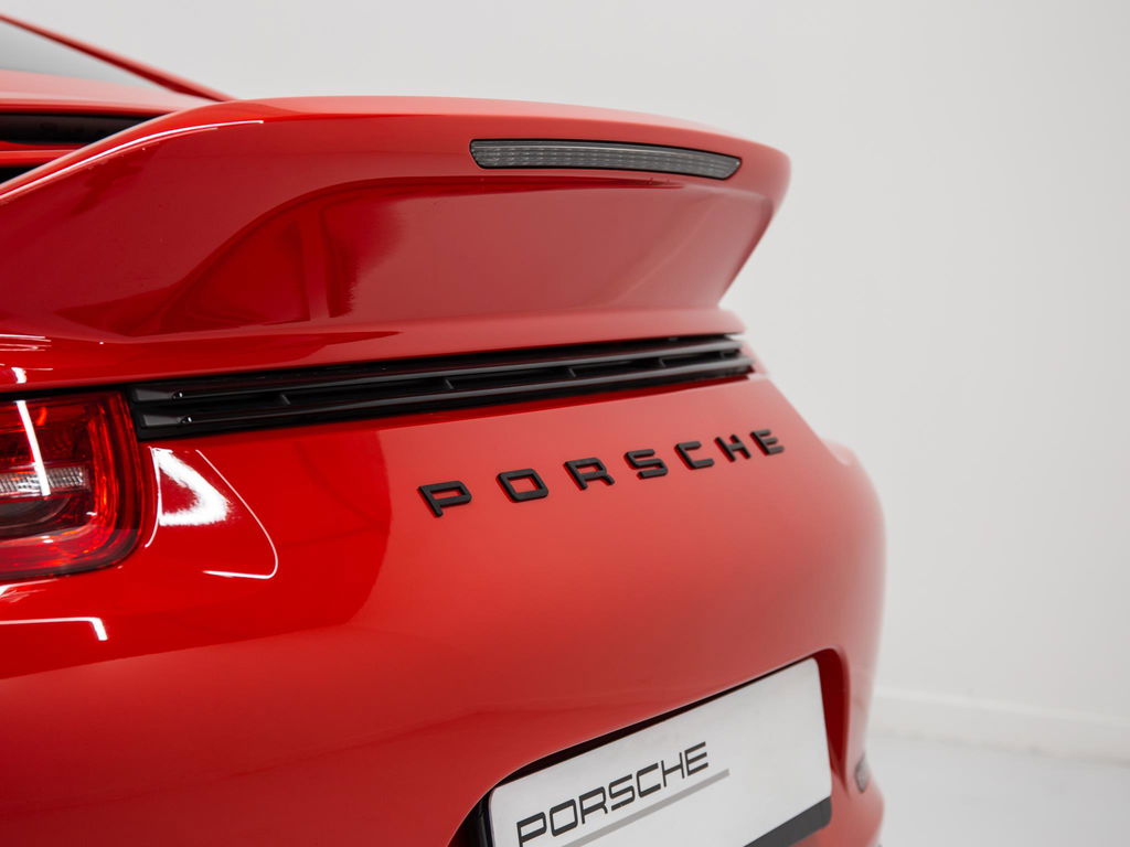 Porsche 991 Carrera GTS