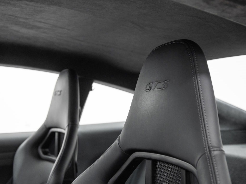 Porsche 991 Carrera GTS