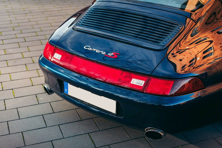 Porsche 993 Carrera 4S