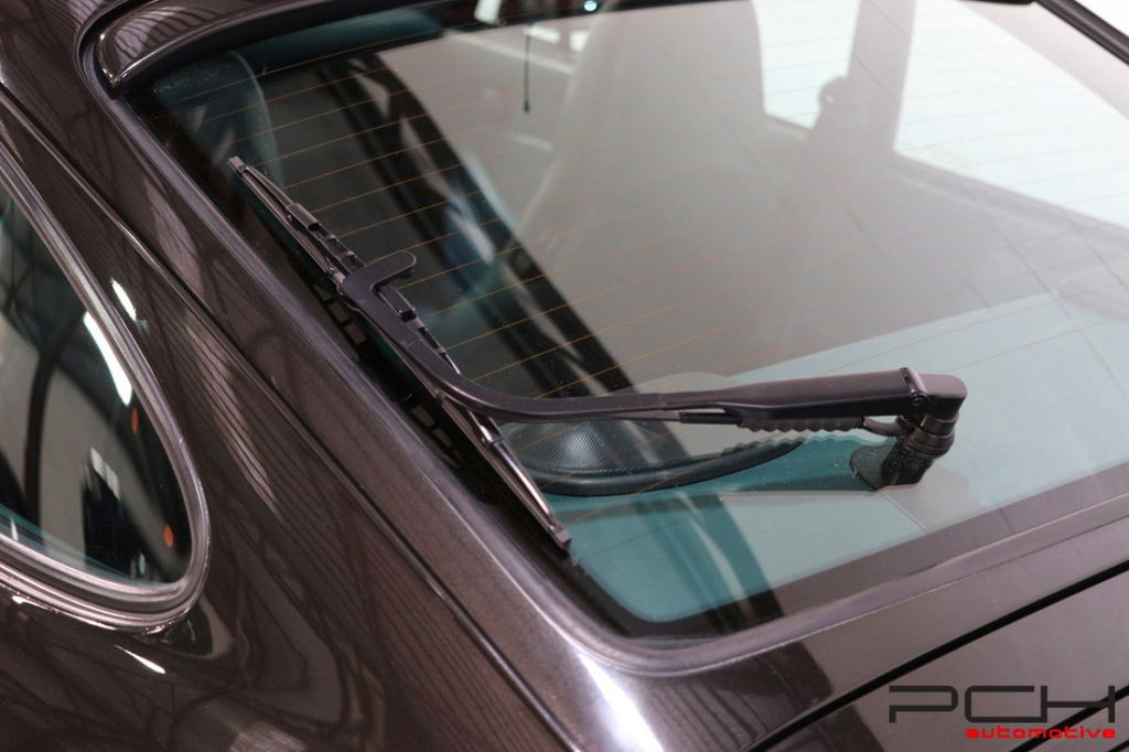 Porsche 993 Carrera 4S