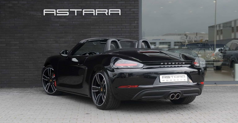Porsche 718 Boxster S