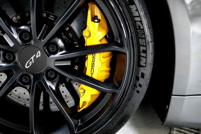 Porsche 981 Cayman GT4