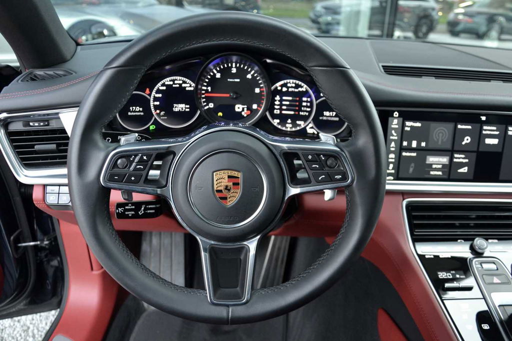 Porsche Panamera 4S