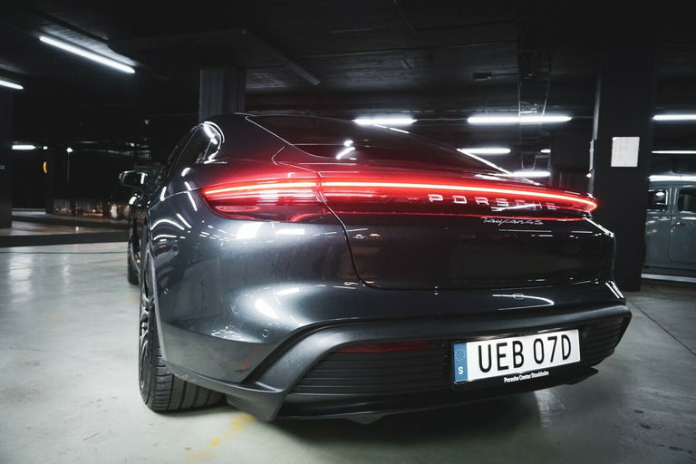 Porsche Taycan 4S