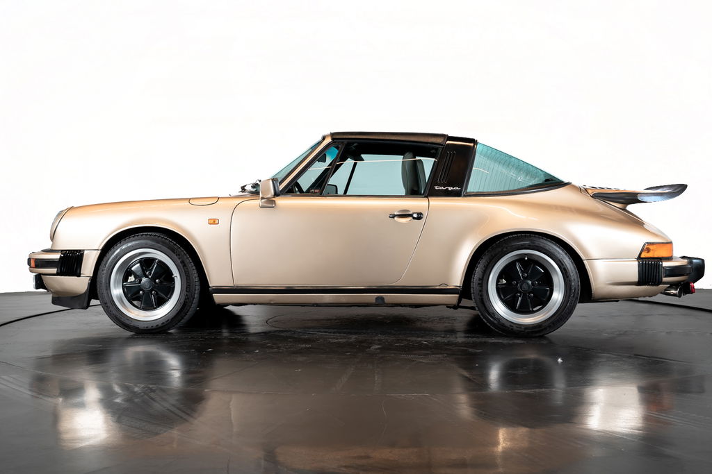 Porsche 911 Carrera 3.2 (US)