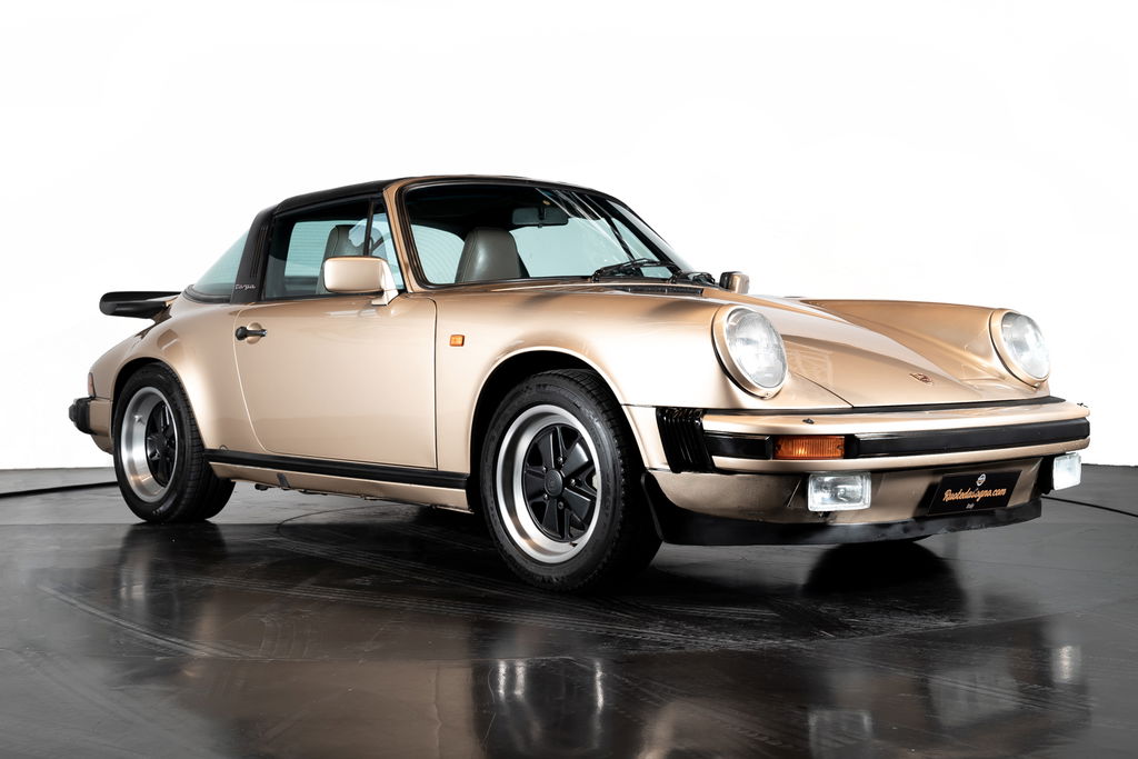 Porsche 911 Carrera 3.2 (US)