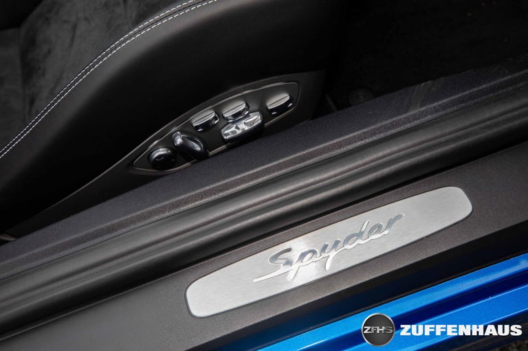 Porsche 981 Boxster Spyder