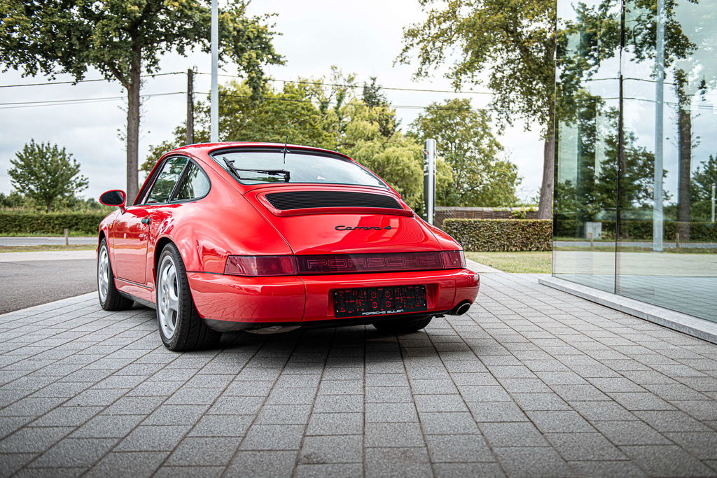 Porsche 964 Carrera 4
