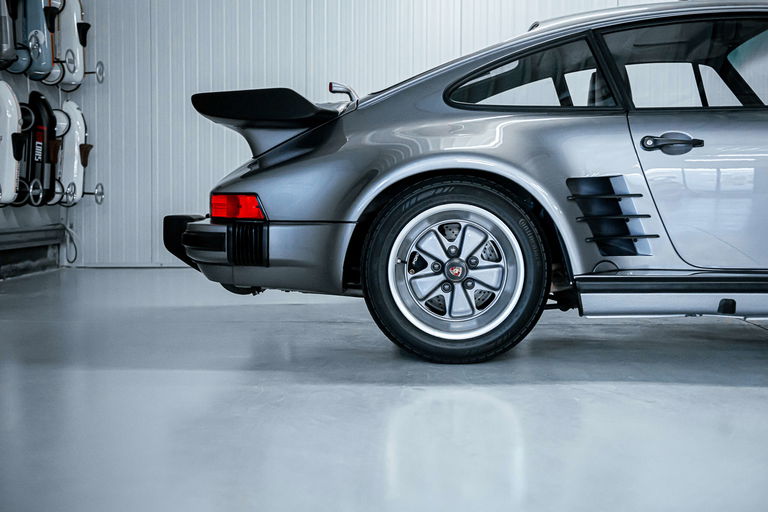 Porsche 911 Turbo Flachbau