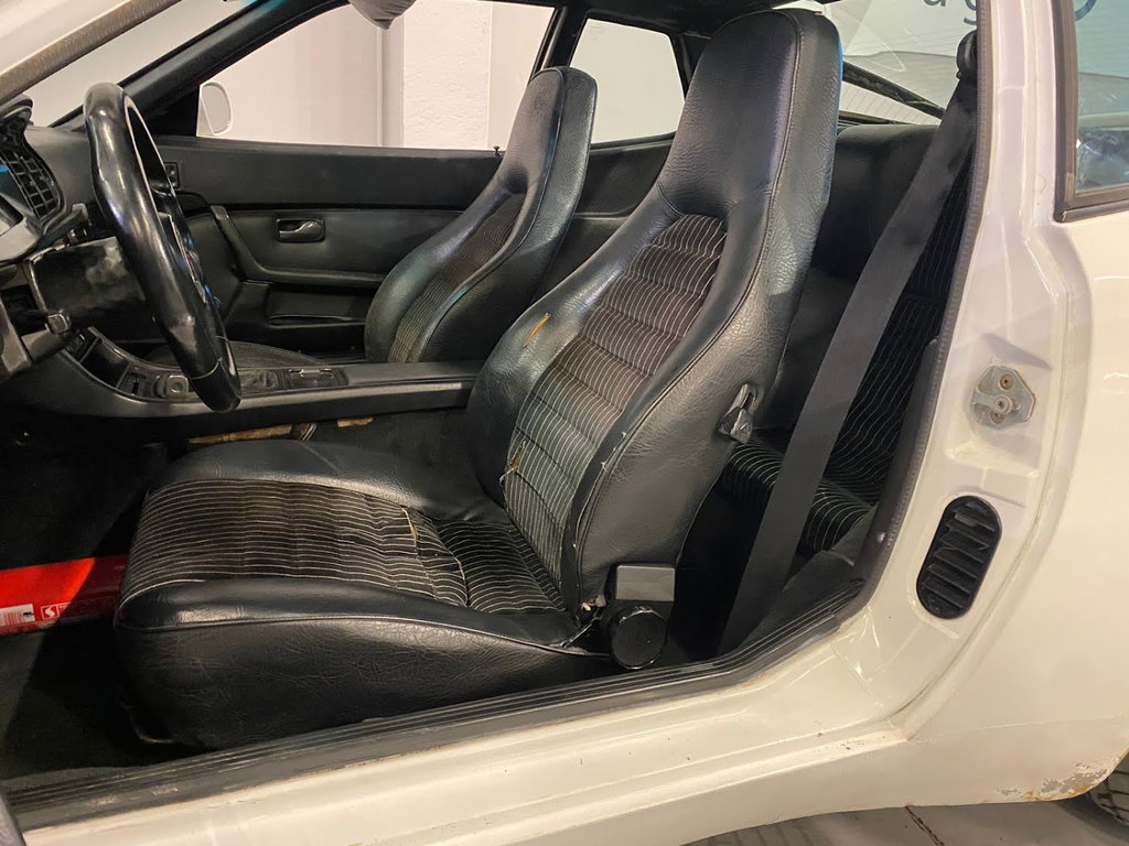 Porsche 944 Coupé