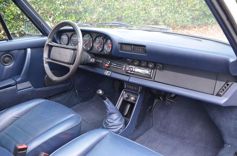 Porsche 911 Carrera 3.2 (US)