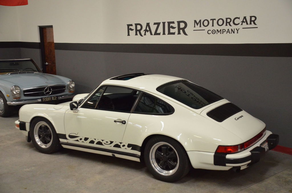 Porsche 911 Carrera 3.2 (US)