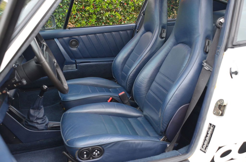 Porsche 911 Carrera 3.2 (US)