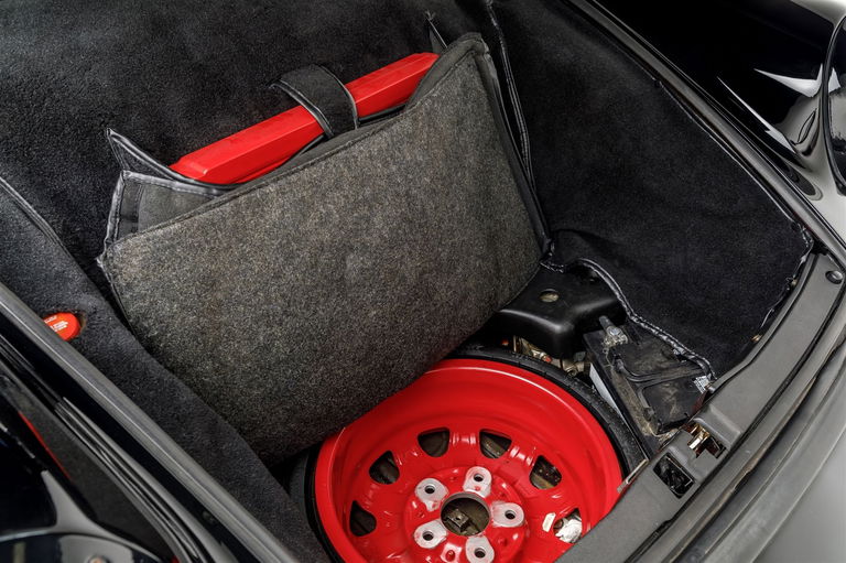 Porsche 964 Carrera 4