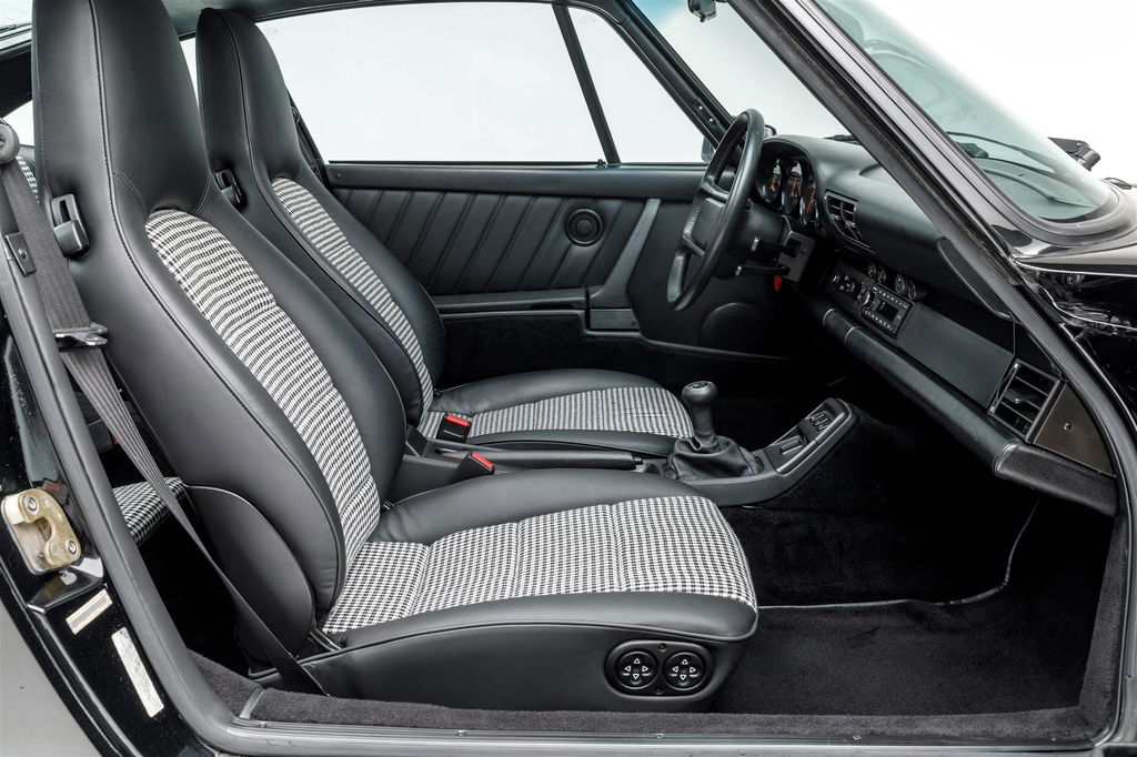 Porsche 964 Carrera 4