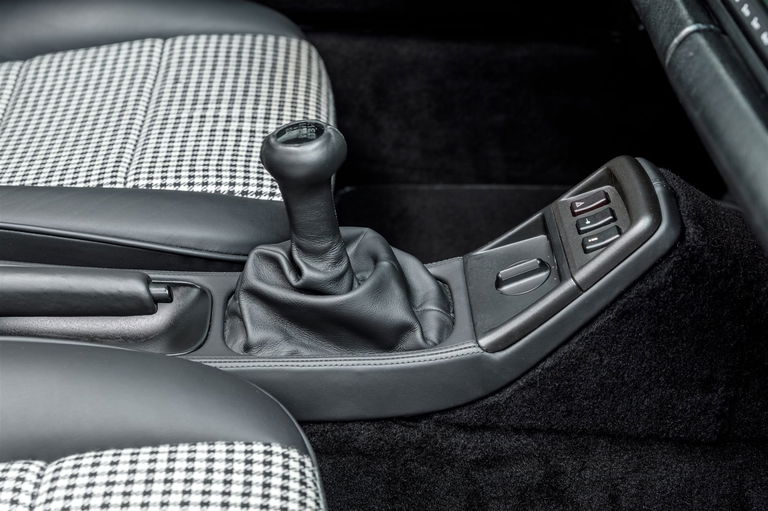 Porsche 964 Carrera 4