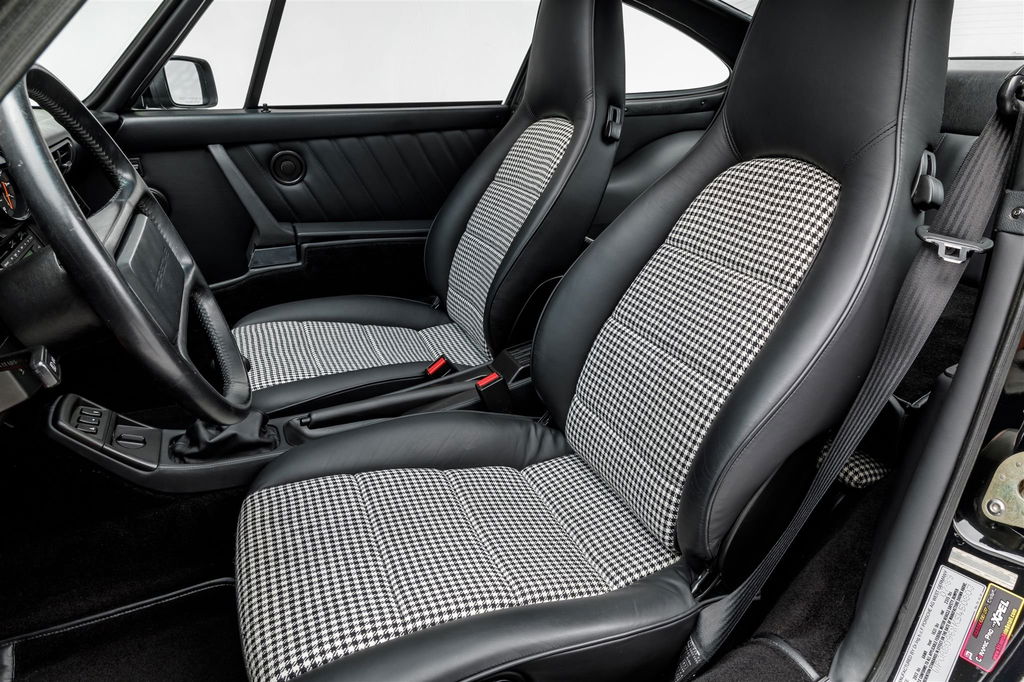 Porsche 964 Carrera 4