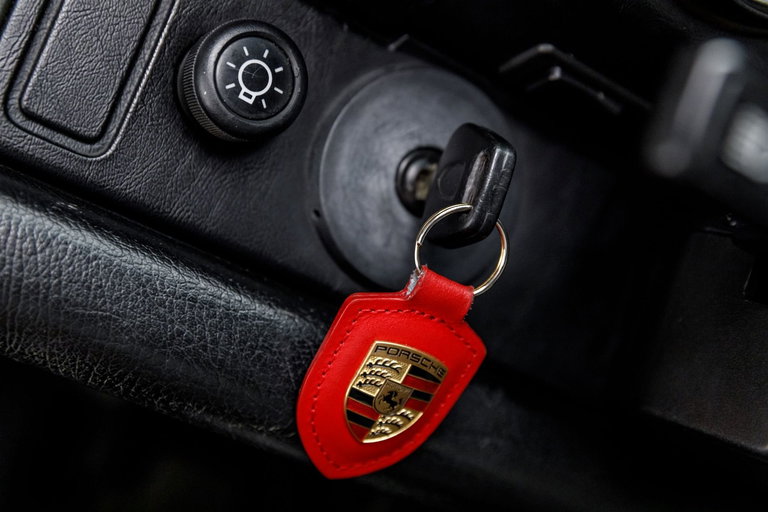 Porsche 964 Carrera 4