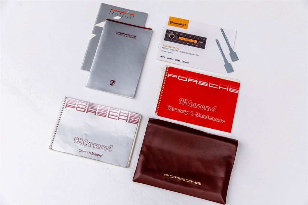 Porsche 964 Carrera 4