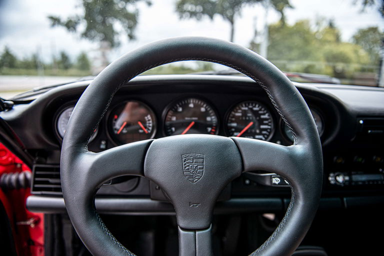 Porsche 964 Carrera 4