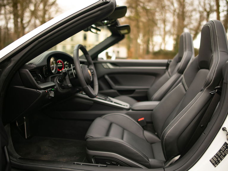 Porsche 992 Carrera 4S