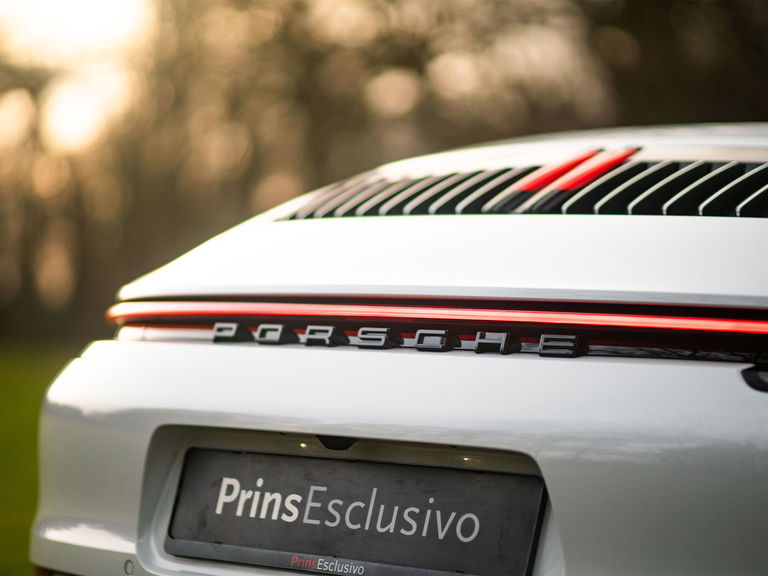 Porsche 992 Carrera 4S
