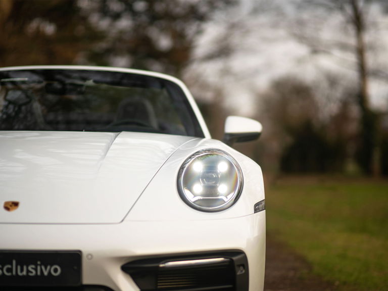 Porsche 992 Carrera 4S