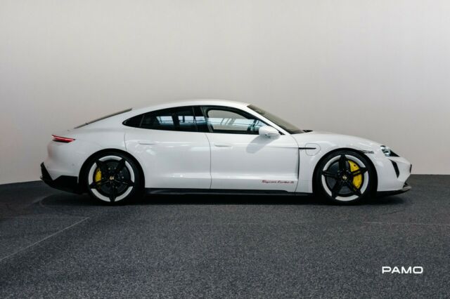 Porsche Taycan Turbo S