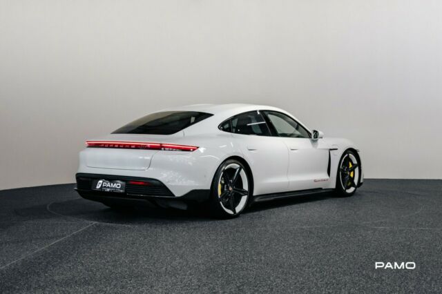 Porsche Taycan Turbo S
