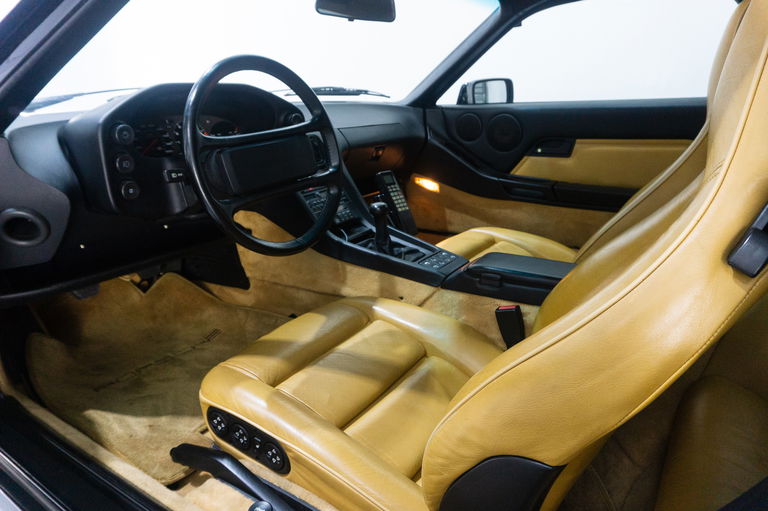 Porsche 928 S4