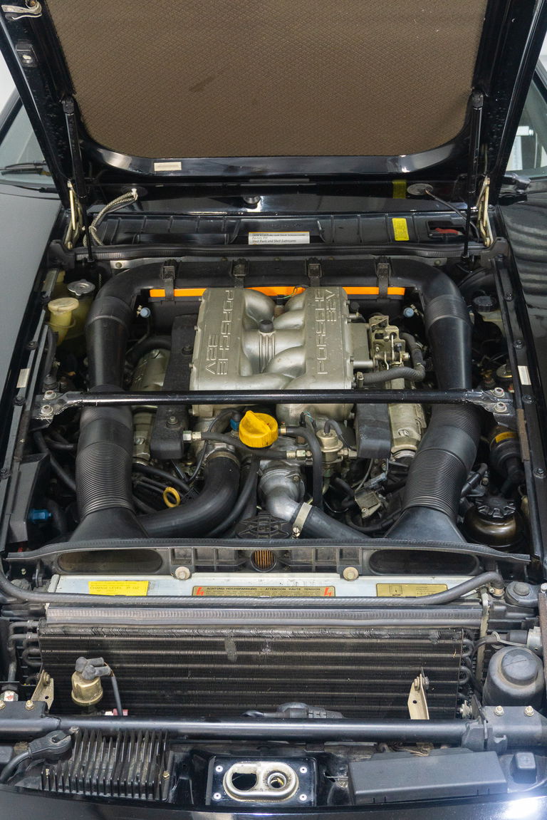 Porsche 928 S4