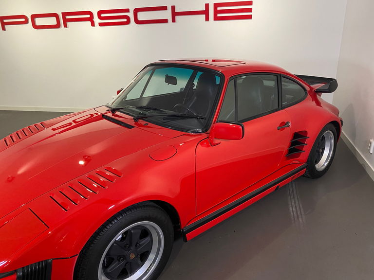 Porsche 911 Turbo Flachbau