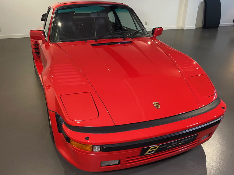 Porsche 911 Turbo Flachbau