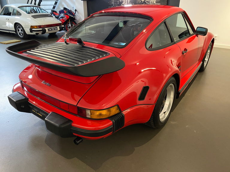 Porsche 911 Turbo Flachbau