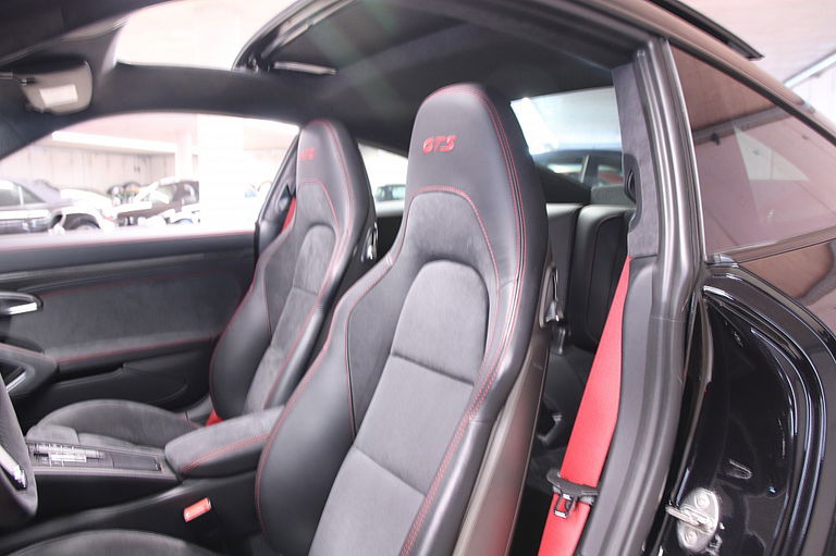 Porsche 991.2 Carrera 4 GTS