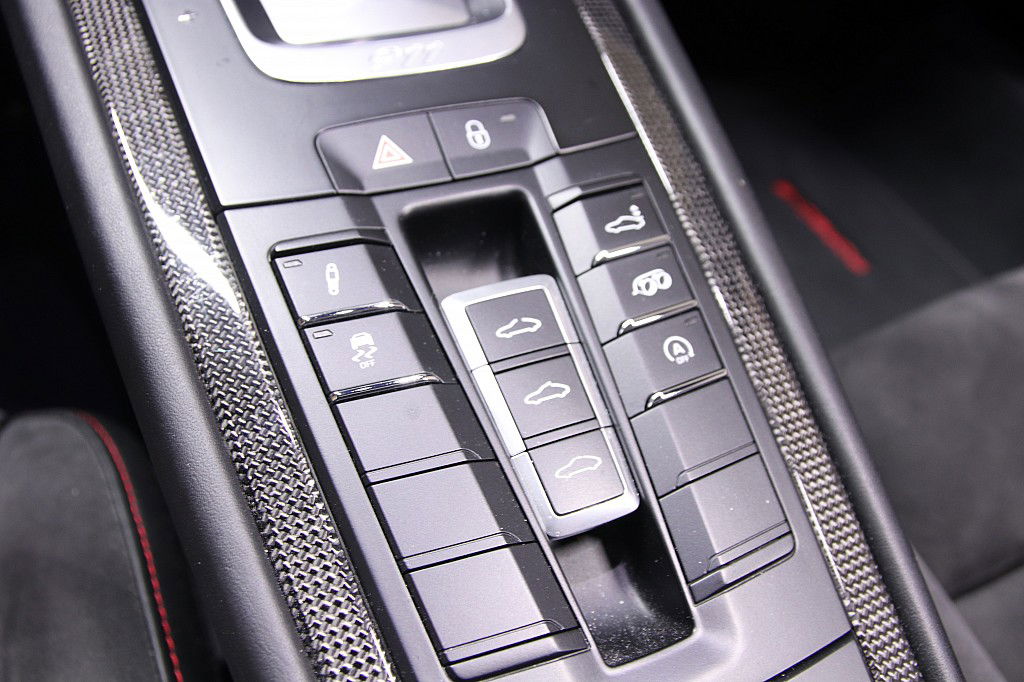 Porsche 991.2 Carrera 4 GTS