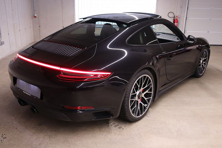 Porsche 991.2 Carrera 4 GTS