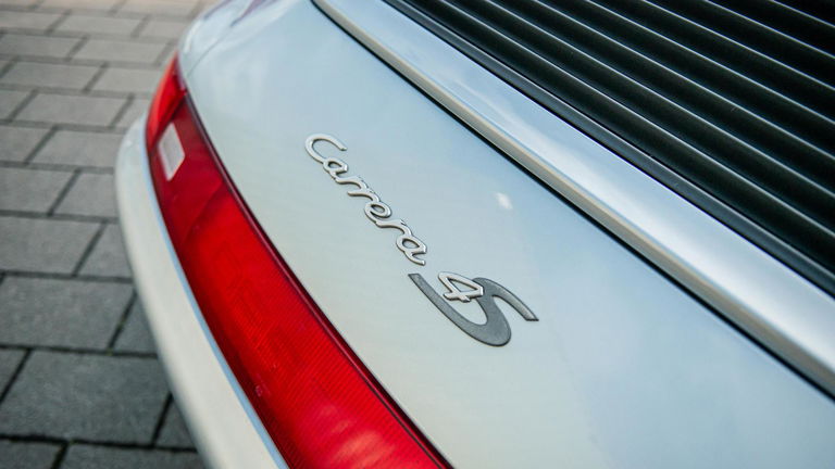 Porsche 993 Carrera 4S