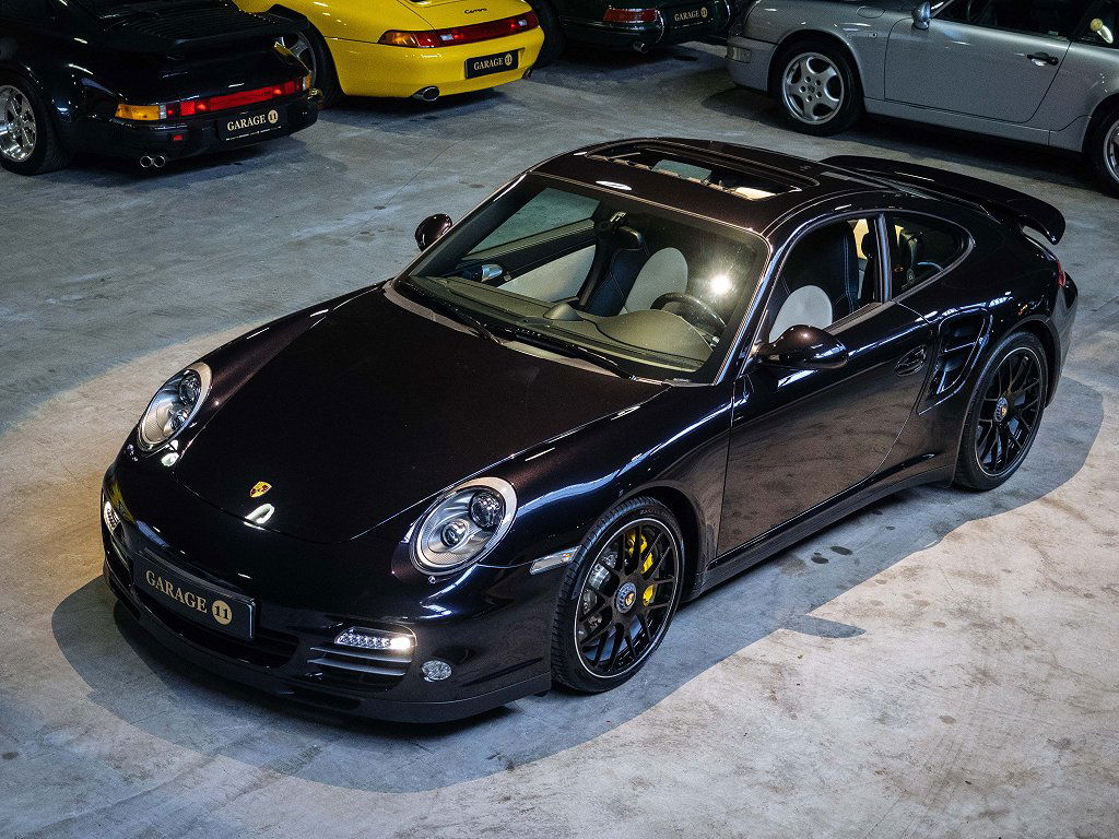 Porsche 911 Turbo S Coupe - 997.2 Market 