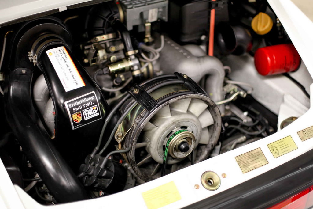 Porsche 911 Carrera 3.2 Clubsport