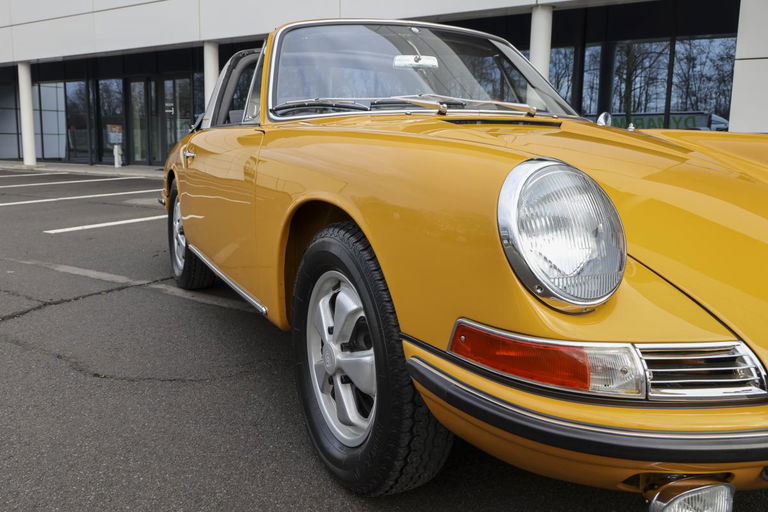 Porsche 911 S (F-Modell)