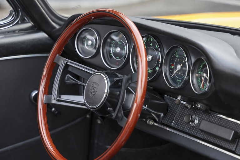 Porsche 911 S (F-Modell)